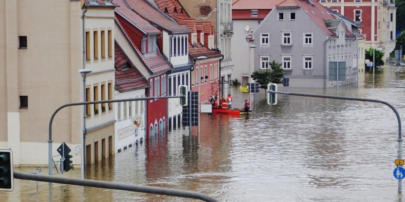 Eine erweiterte Naturgefahrenversicherung deckt auch Hochwasserschäden ab